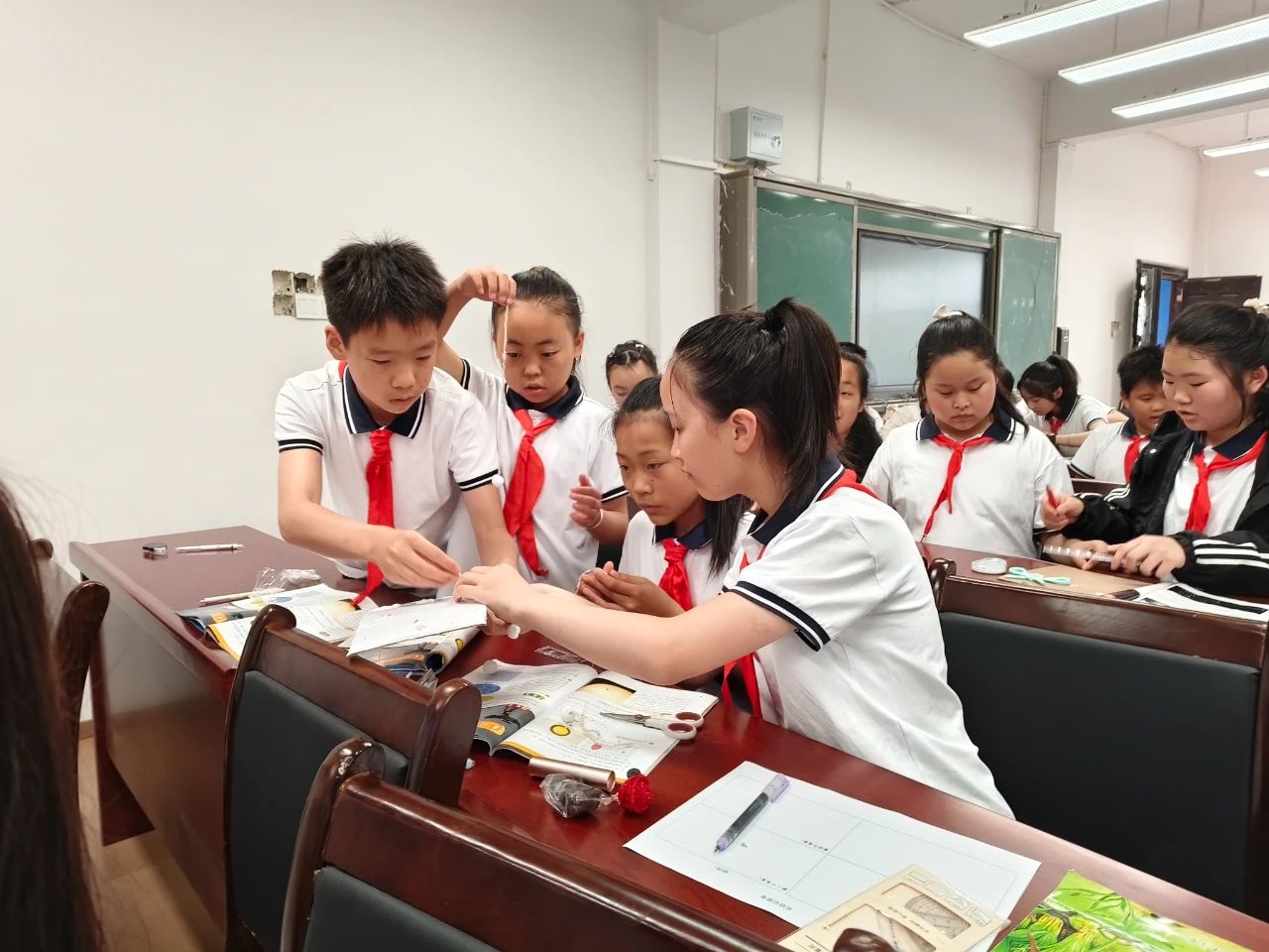 网络联校“云课堂”：跨越300多公里 同上一堂课