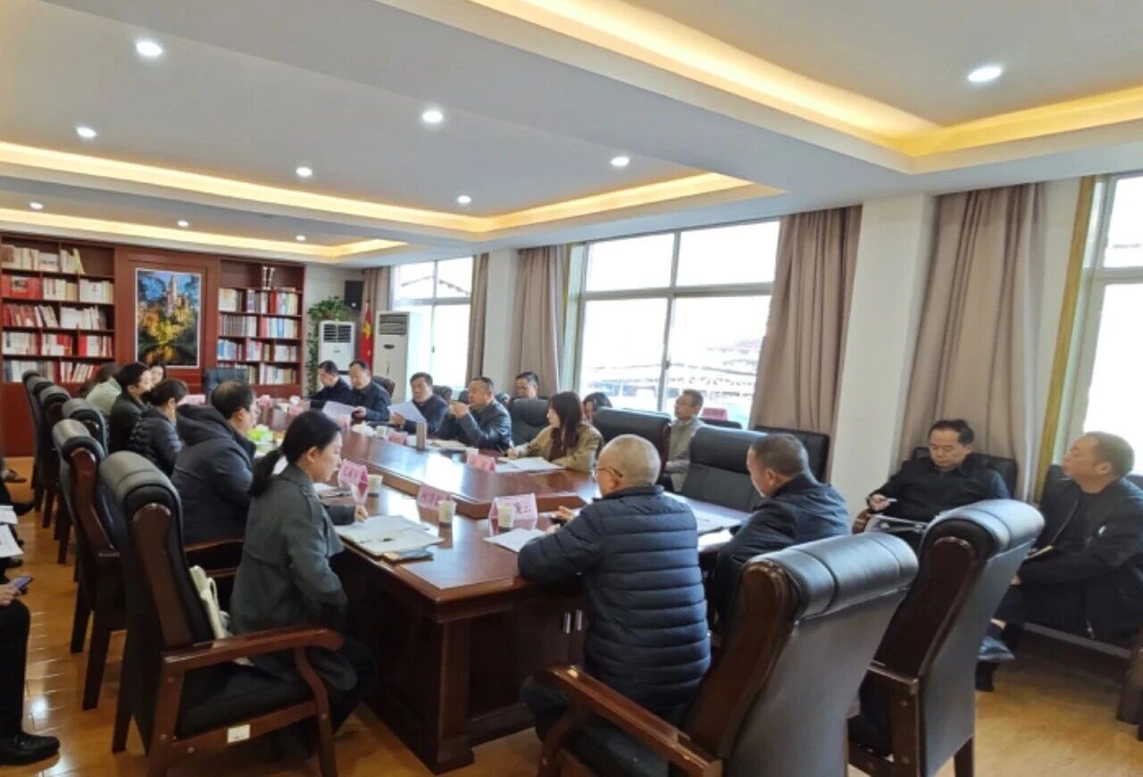 再调度 再部署 再推进——市教育局召开义务教育保障工作推进会议