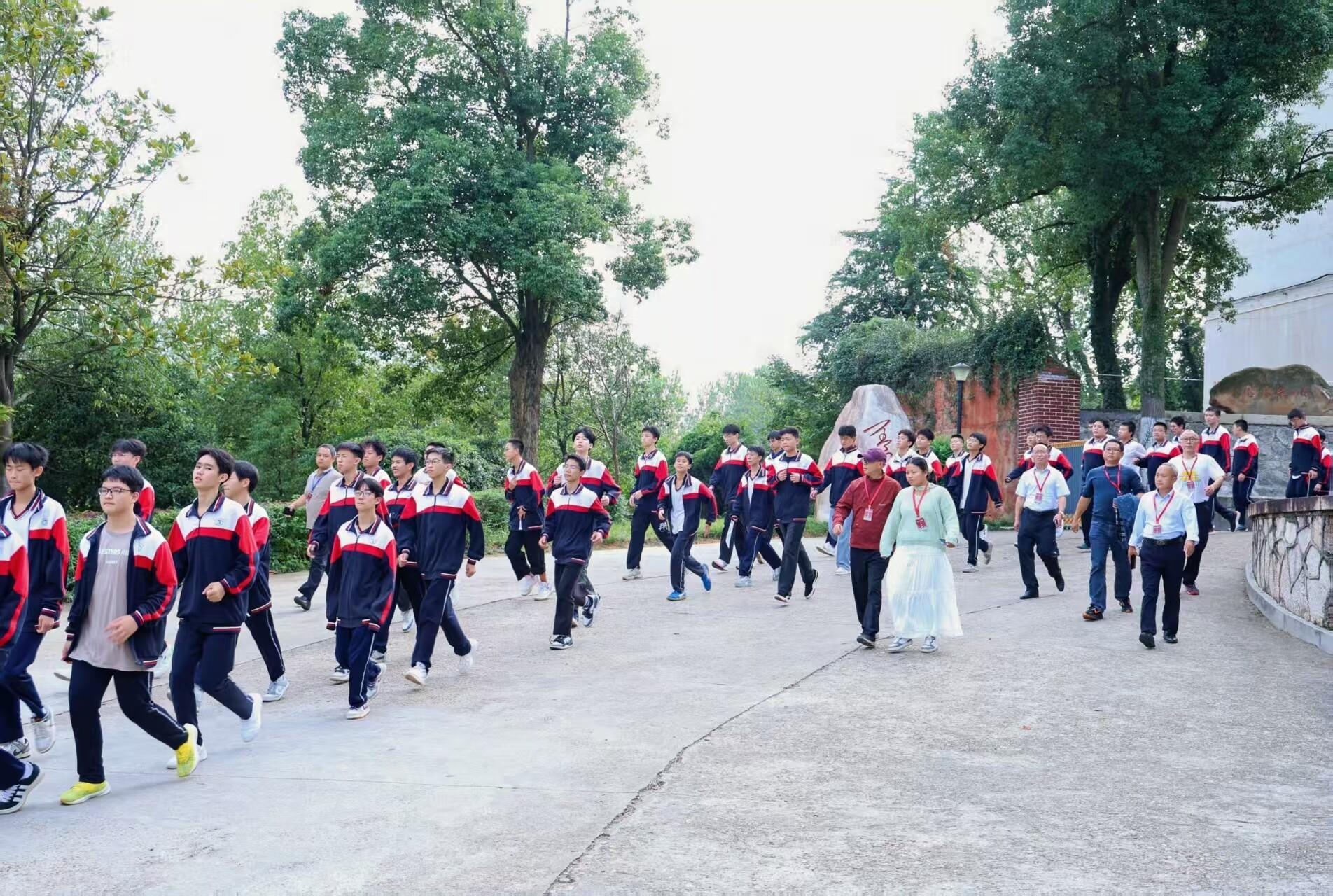 桑植四中：扛起“健康校园”大旗 让每一个生命都绽放