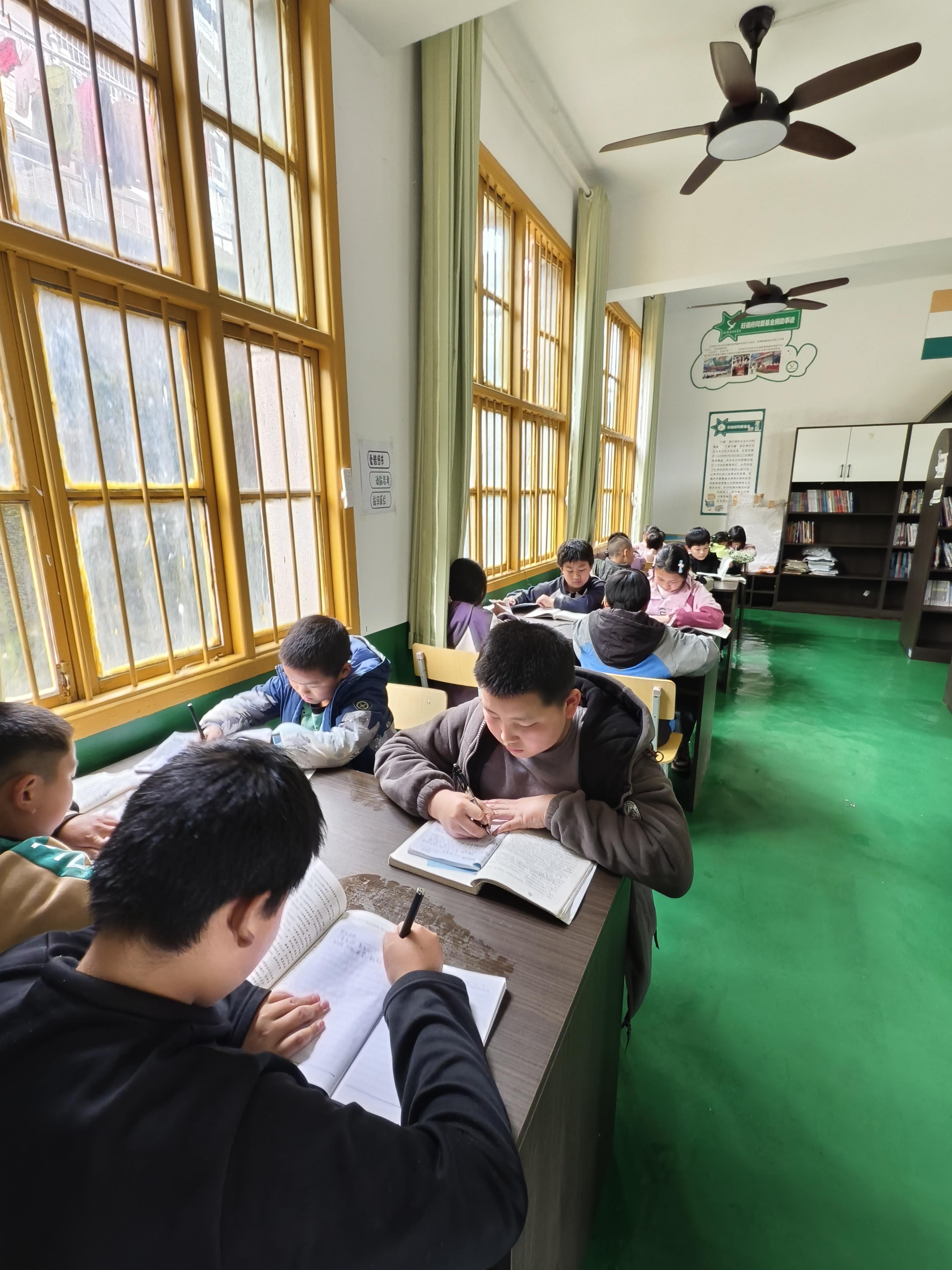 书香润童心 阅读伴成长——麦地坪小学4月读书月活动正式启动